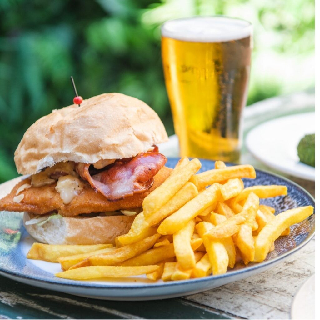 Burger n Chips at Peggys
