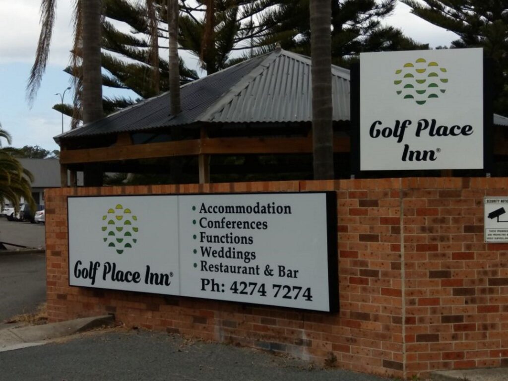 Golf Place Inn