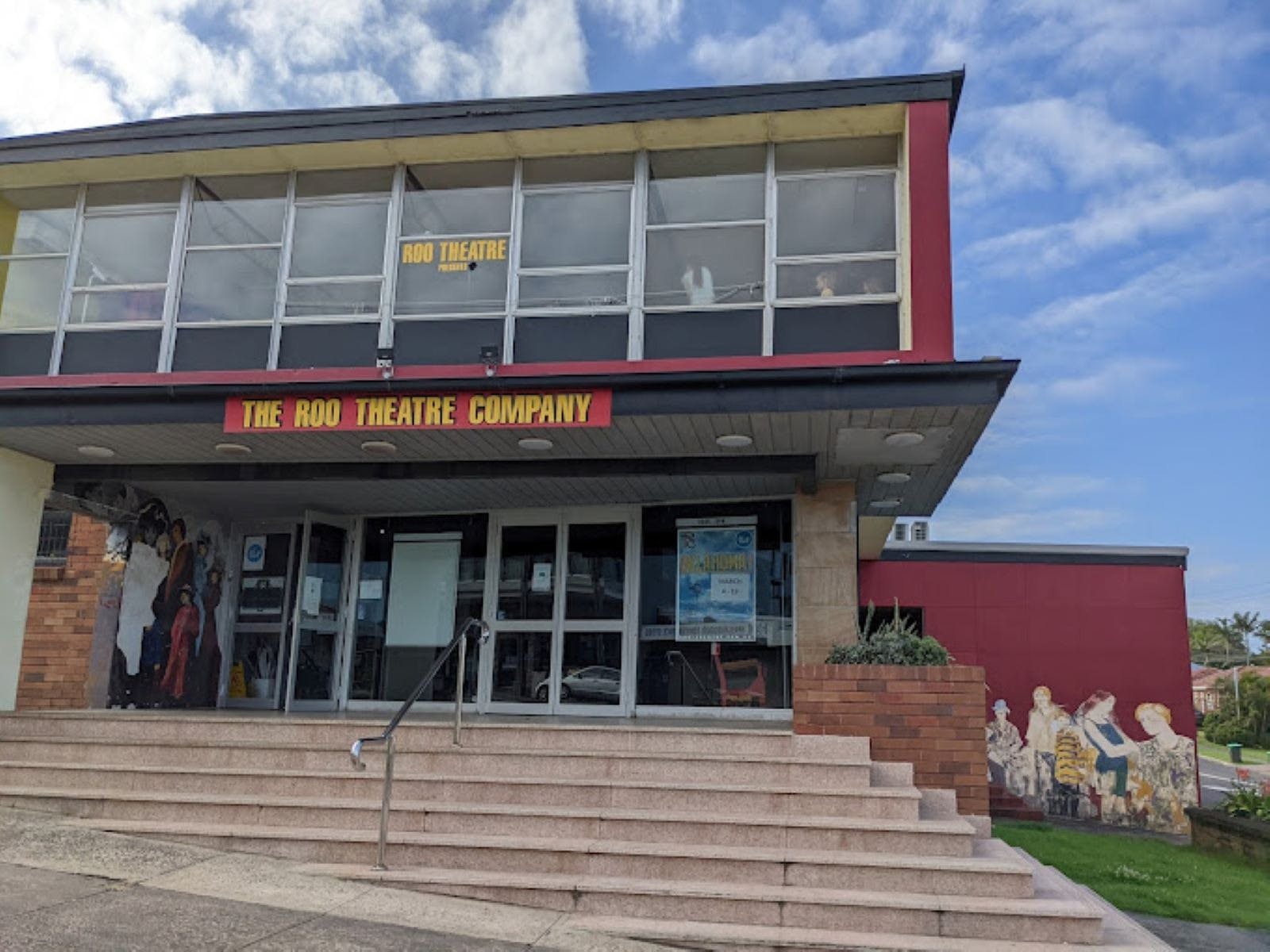 Roo Theatre Shellharbour Village