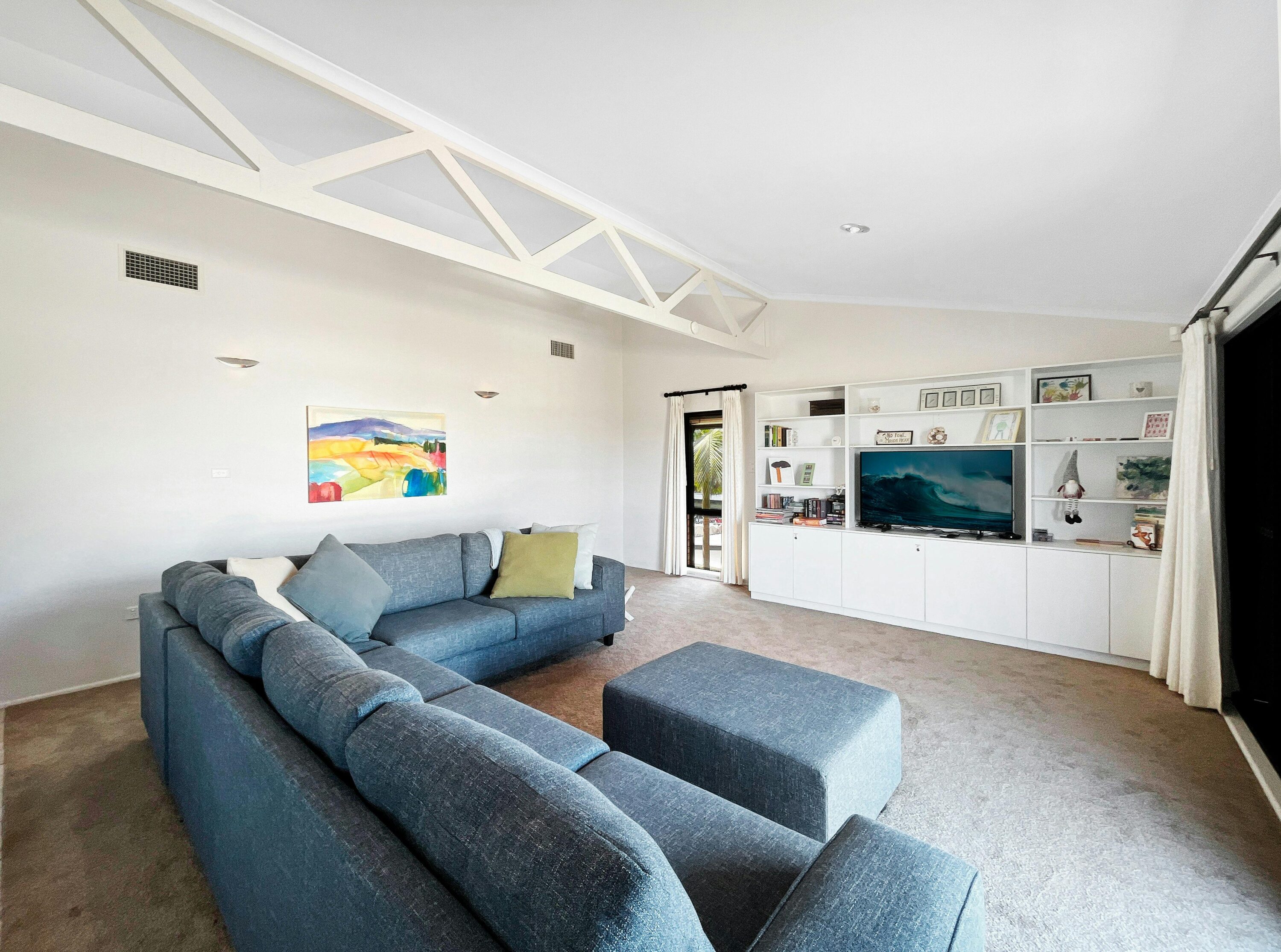 Family Getaway Opposite Warilla Beach Holiday Accommodation
