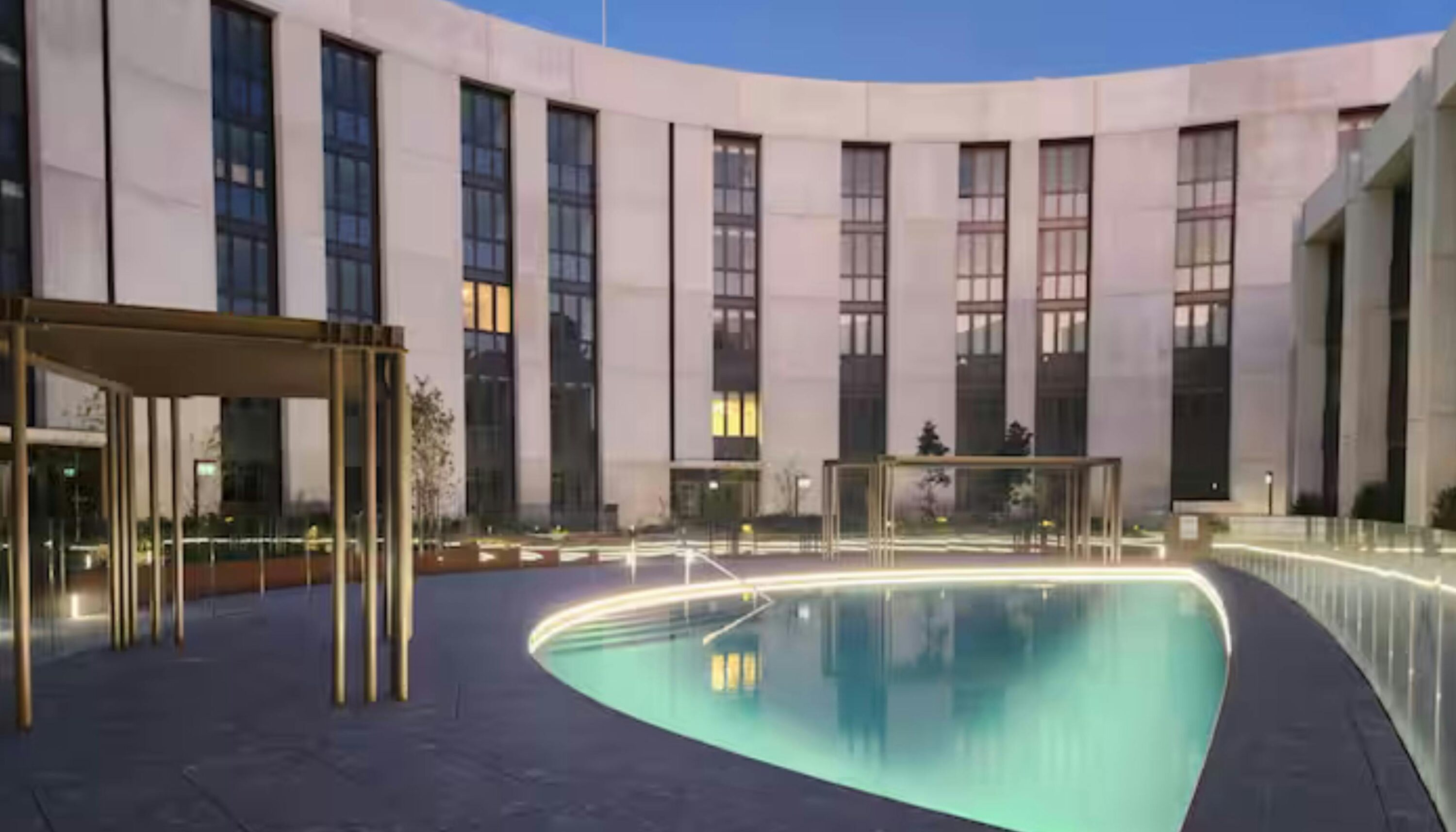 Complex Pool