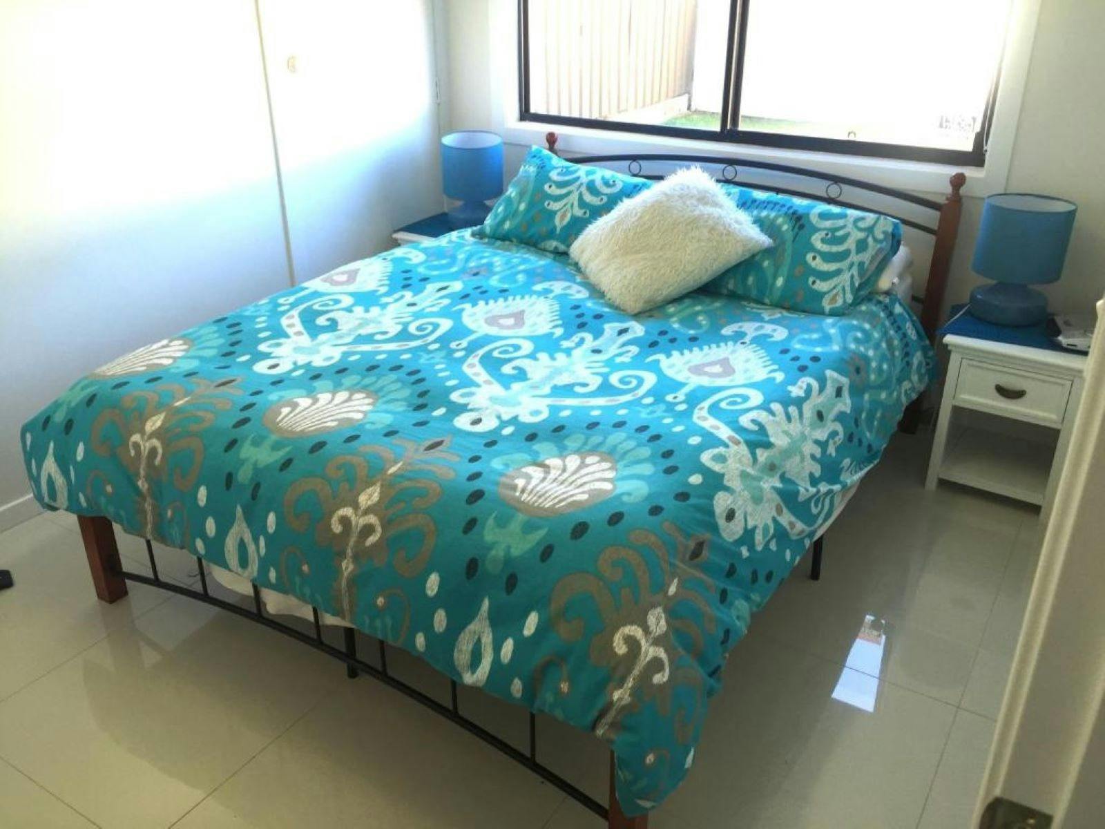 Lazy Dayz Shellharbour - Main Bedroom