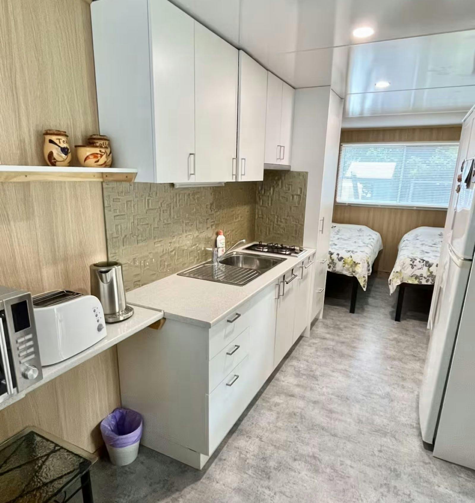 Garden Studio Stay - Airbnb- Kitchen area