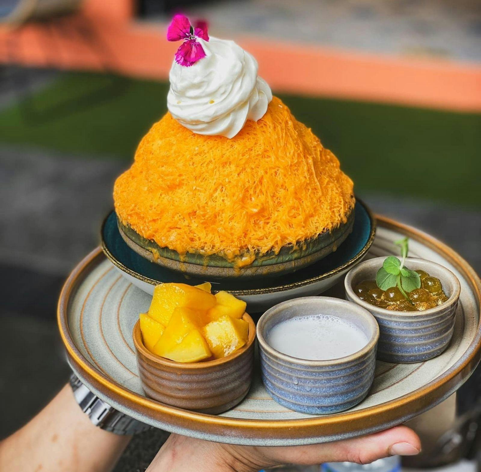 Mango Bingsu a the De Village Cafe