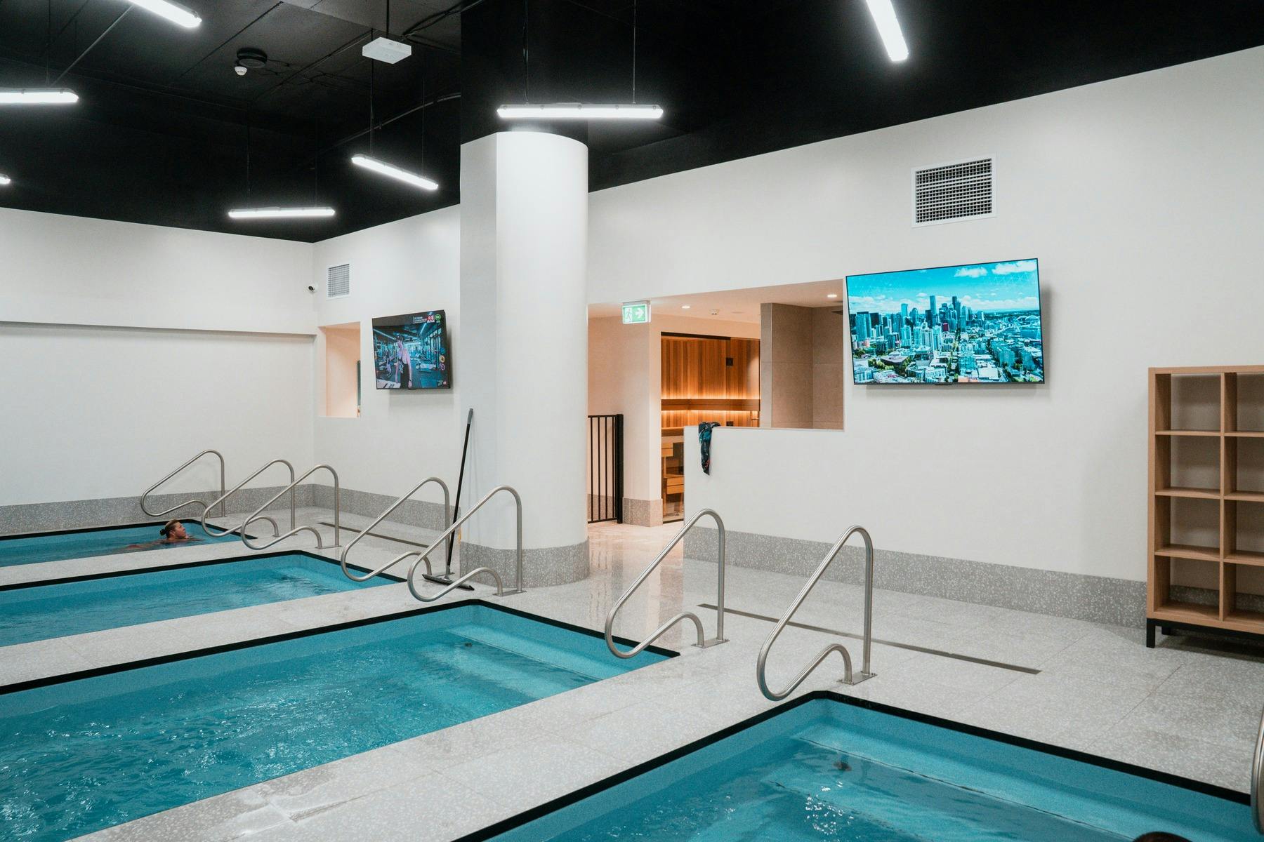 ice bath, pool