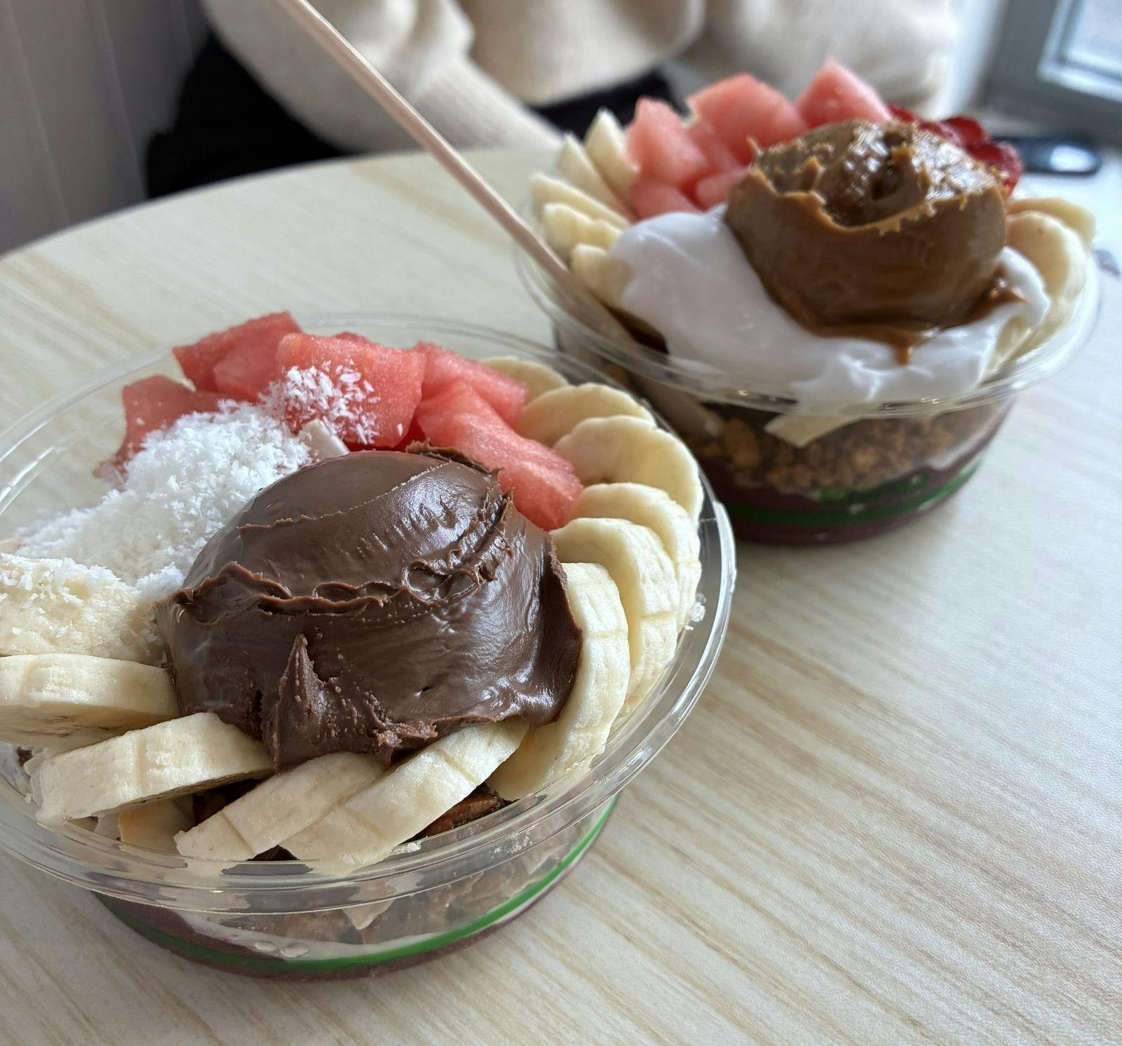 Chopped bananas & strawberries with Acai